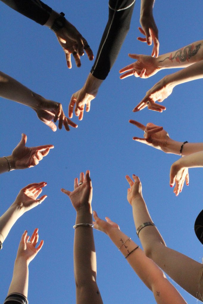HANDS UP